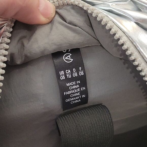 askya Silver Metalic Backpack New - Picture 7 of 7